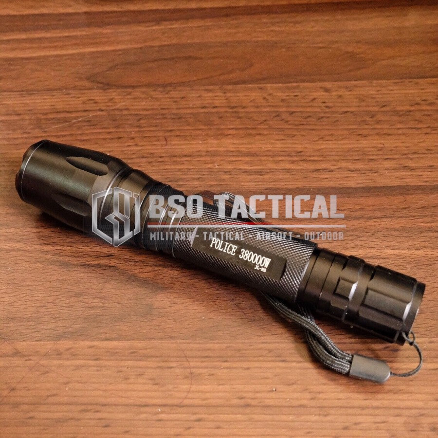 Senter Outdoor LED Flashlight Zoom 2 Rechargeable Battery Set