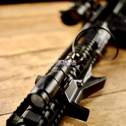 Senter Tactical SF M300A 280LM Flashlight Light Metal - Picatinny
