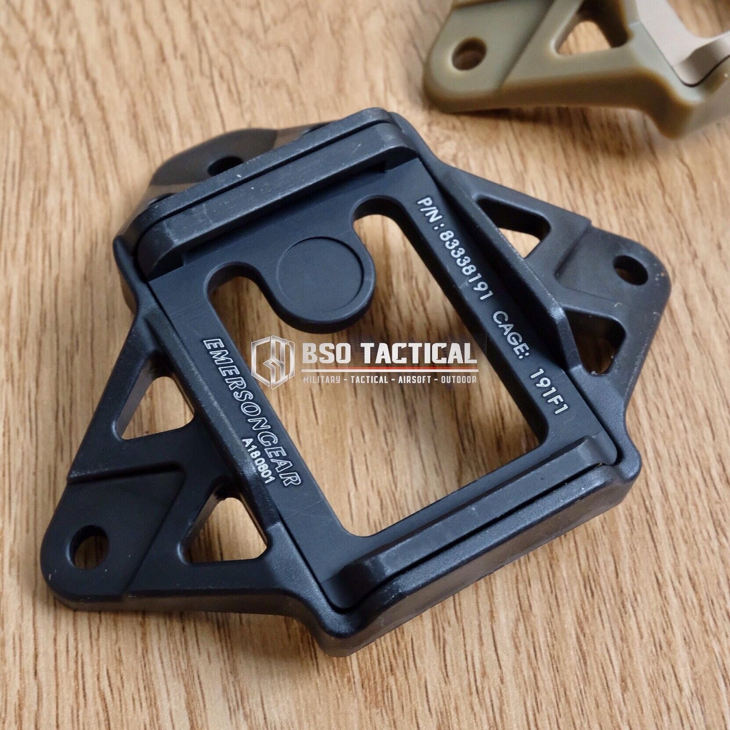 Tactical Helmet Mount Wilcox Shroud 4 Style for Outdoor Helm Emerson Gear - EM8972