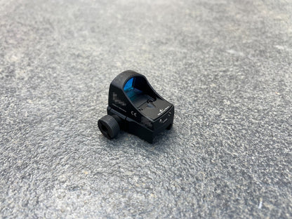 Mini Red Dot Sight Doc Style RMR Footprint with Picatinny Rail - Metal Version